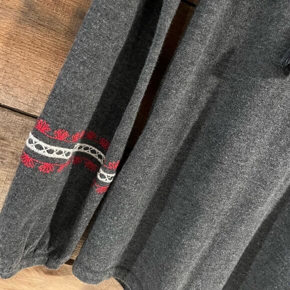 Loft tassled gray knit long sleeved top - S - Picture 2 of 8